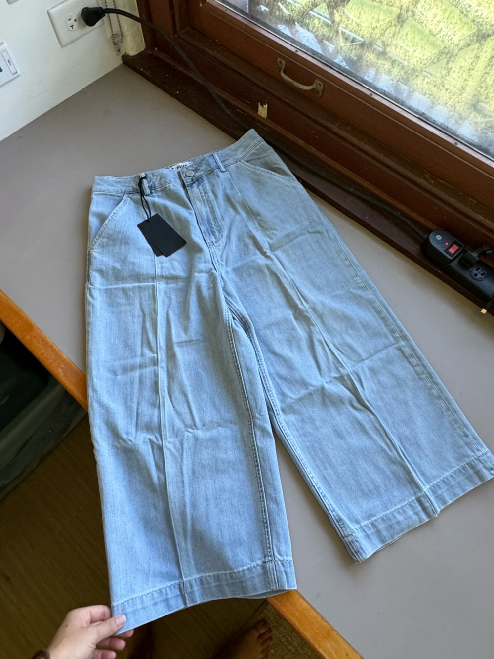 Paige Clarice Ultra High-Rise Pintucked Culotte Jeans in Fauna BNWT Size 30